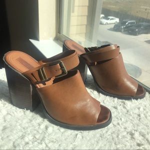 Chunky Mule Heel